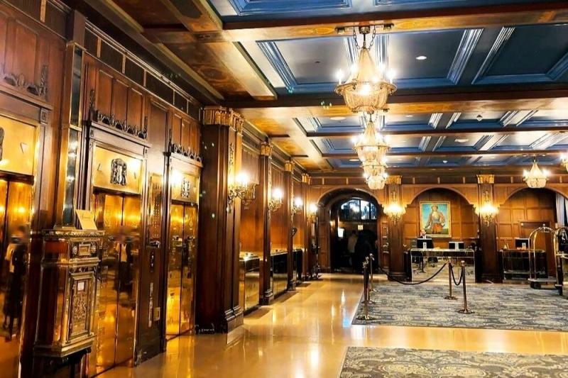 フェアモント  ル シシャトー フロントナック。歴史の重みを感じる素晴らしい空間