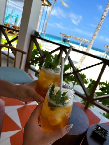 レインボーで飲んだアイスティー