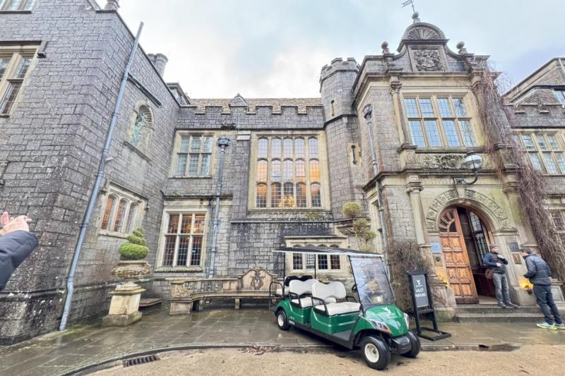 まさしくお城のよう！ 荘厳なホテル外観