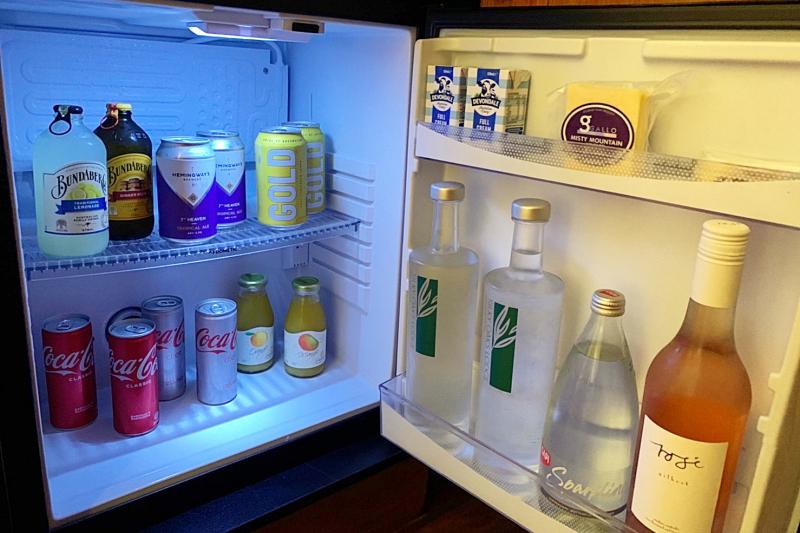 冷蔵庫の中のビールやワインなどのお飲み物もご料金に含まれています