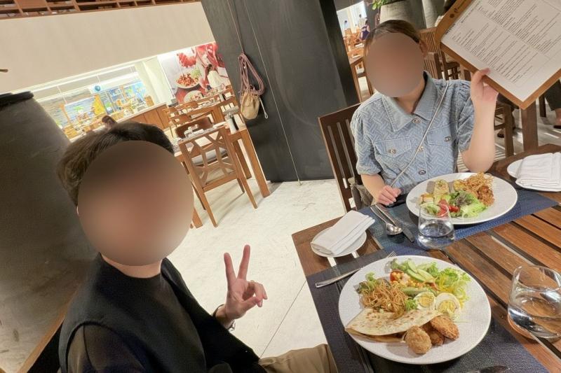 メインレストラン「アイランドキッチン」で夜ご飯