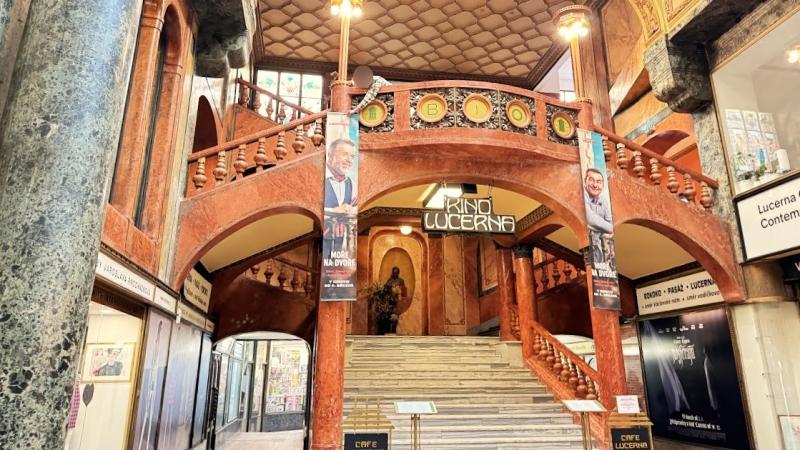 カフェ ルーブル