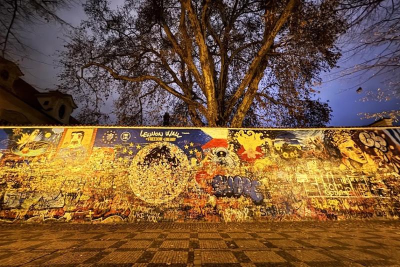 ジョン・レノンの壁