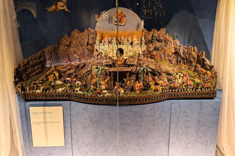 博物館には最古（？）の飾りも展示されています
