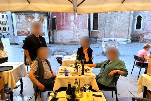 ドイツのご夫婦と旅行の話で盛り上がりました。孫くらいの年の息子と話せて嬉しいとおしゃって下さって、こちらもうれしかったです