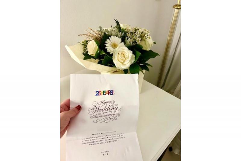 ちなみに、今回訪問したニースのホテルで部屋に入ると角さんからのお手紙とお花のサプライズがあって、感激しました(T ^ T)  心温まるお心遣い本当に感謝しています。最高に幸せで素晴らしい25周年の旅でした。ここまでの道中、怖い目にも合わず本当に楽しい感動の連続の毎日でこれもティースタイルさんを選んで良かったね何より担当が角さんで本当に良かったねと2人で何度も話していました。