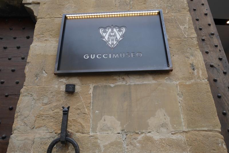 GUCCI本店のあるフィレンツェには、GUCCIミュージアムがあります！　その中にはカフェも併設されており、雰囲気にも特別感があります！