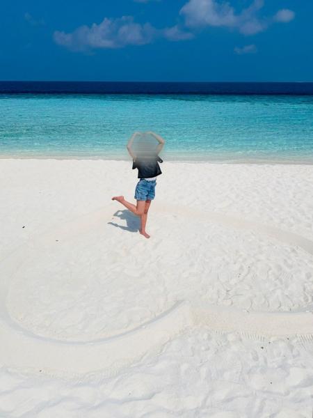 砂浜にハートが作られていました！