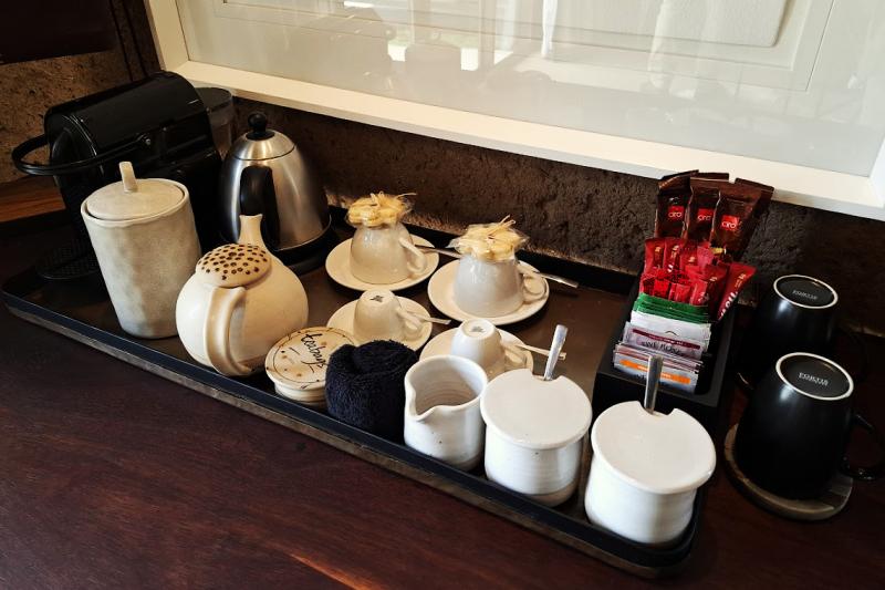 紅茶＆コーヒーメーカー（ネスプレッソマシン）
