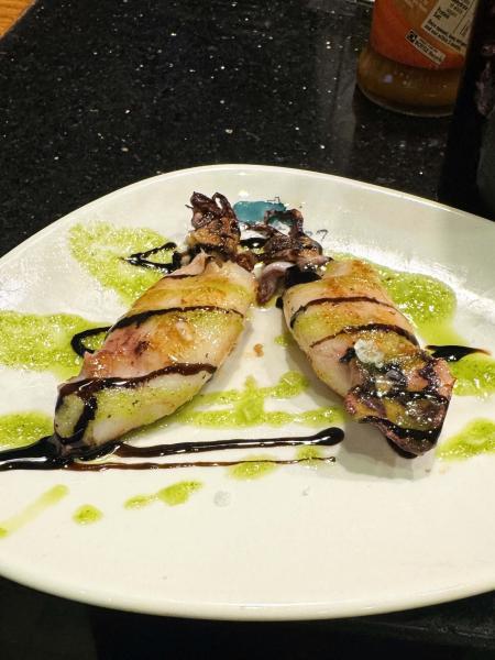 「Bar Sport」のイカ焼き（サンセバスチャン）