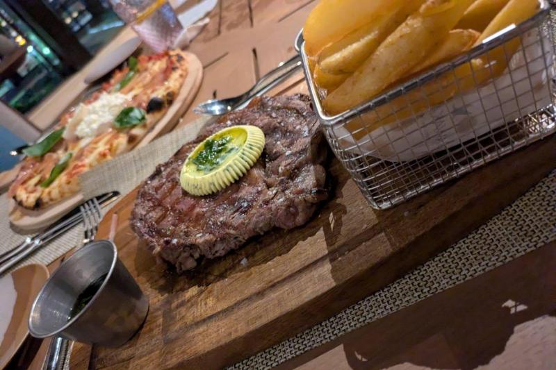 ラージプレートのステーキ！