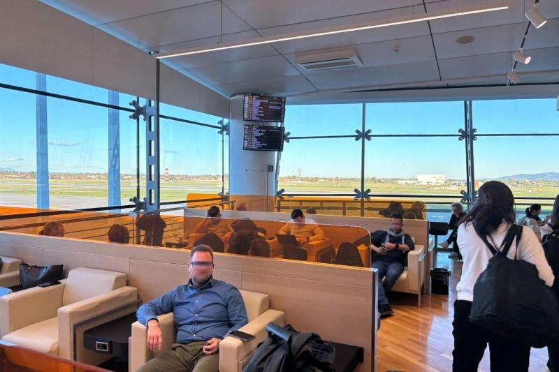 お仕事したりくつろいだり、皆さん思い思いに過ごされていました