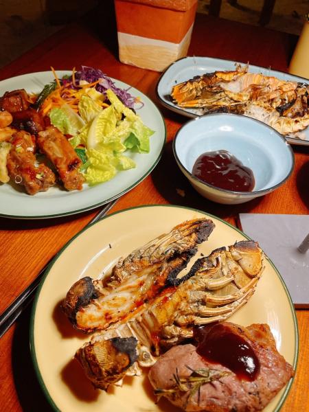 「ホーカー」の海鮮BBQ