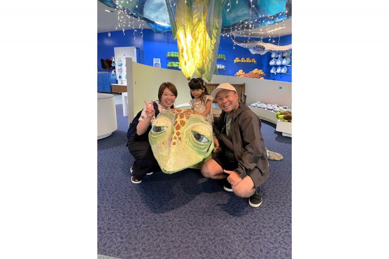 家族でグアム旅行（水族館にて）