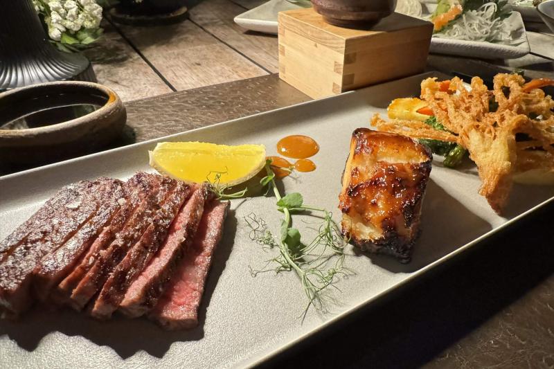 和牛のグリルと白身魚の西京焼き、天ぷら。焼き加減も柔らかさも最高です！