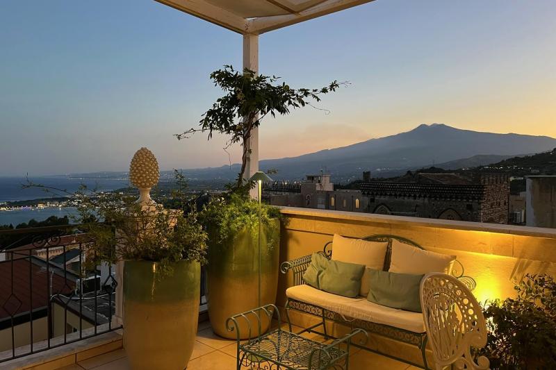 タオルミナで泊まったホテル タオドムスのルーフトップ