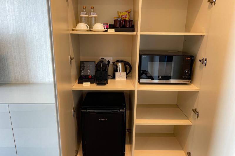 冷蔵庫、電子レンジ、コーヒー等