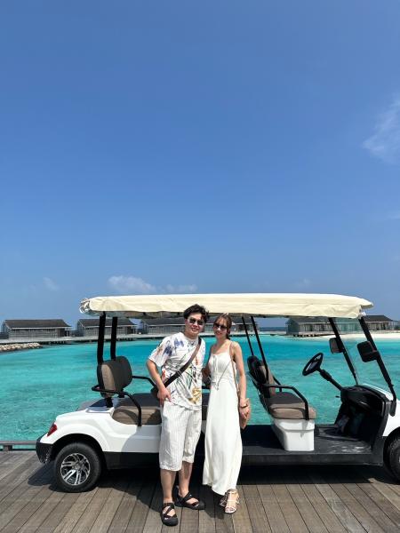 リゾート内を移動する時は、カートで送迎してくれます