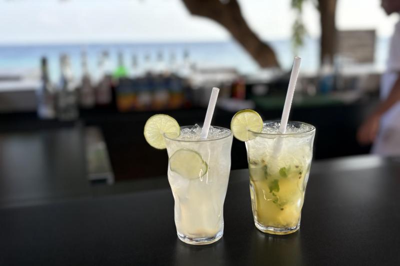 ビーチバーにて