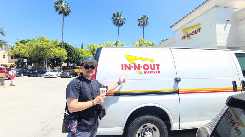 カリフォルニア発の人気ハンバーガーチェーンIn-N-Out Burger