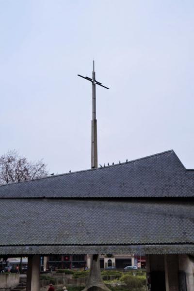 ジャンヌダルクが火刑に処された場所は教会になっています