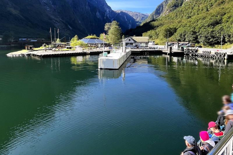 ネーロイフィヨルドのツアーでフロムからグドヴァンゲンへ