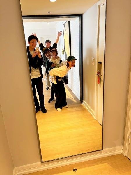 お部屋の鏡でパチリ