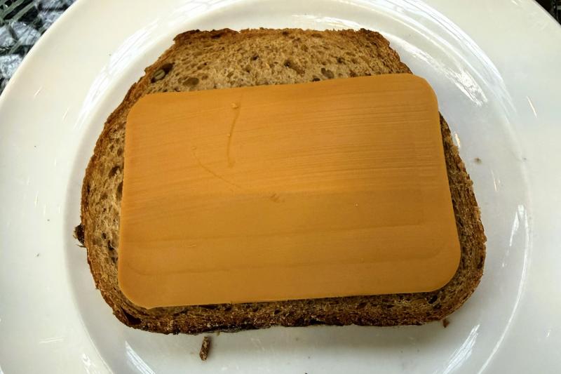 すっかり気に入って、毎朝ホテルの朝食で食べていたブラウンチーズ