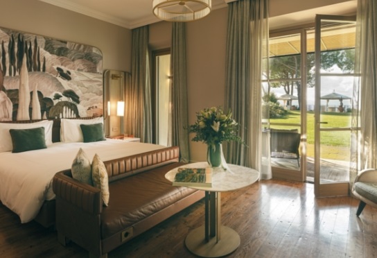 ジュニアスイート