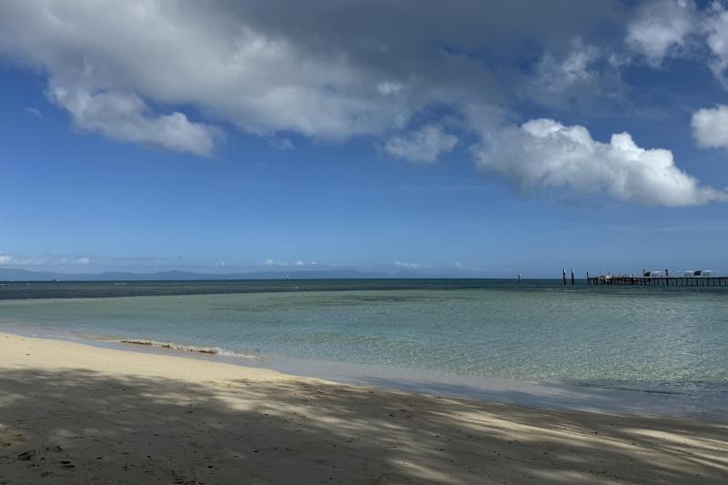 穏やかな景色が広がる、グリーン島のビーチ