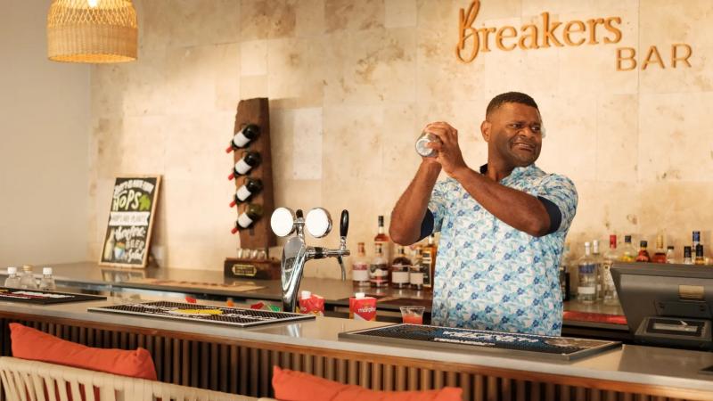 ブレーカーズバー