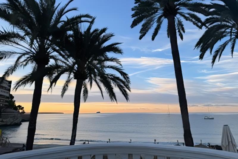 マヨルカ島のホテルからの海