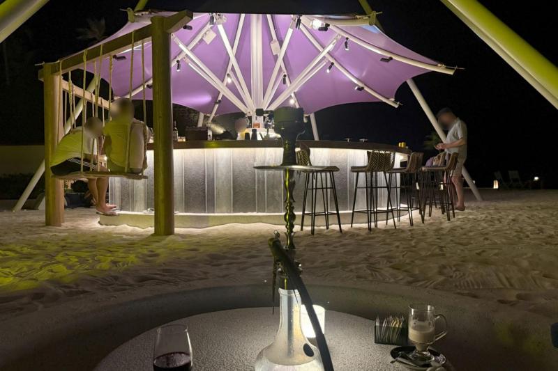 「トライブ」で、波音を聞きながらシーシャでチル。別格でした