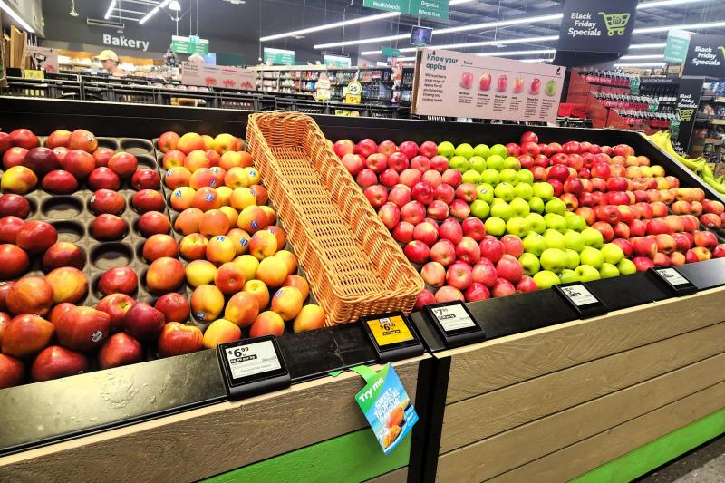 スーパーに陳列されたリンゴは甘い→酸味の順で並んでいるようで、食べ比べてみたかったです。ただ、ミルフォードサウンドクルーズのランチパックにりんごが丸ごと1個入っており、人生で初めて皮ごと丸かじりしましたが、思いのほか食べやすく1個食べきることができました。