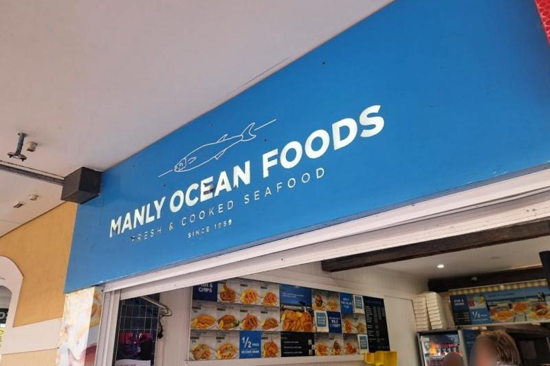 テイクアウトできる人気のシーフードスナックのお店