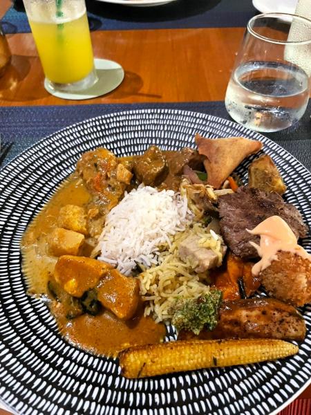 ビュッフェでいただいた美味しいカレー