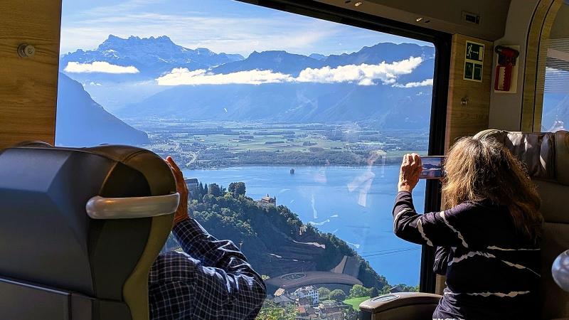 レマン湖が見えてきました！