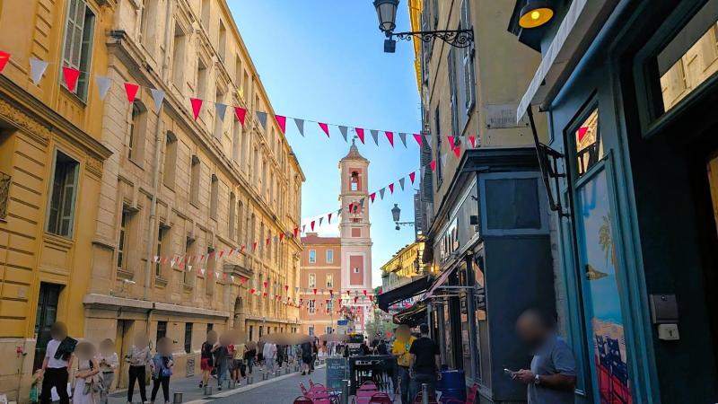 旧市街のメインストリート