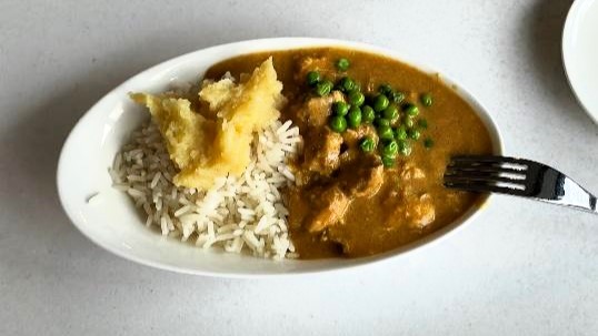 エディンバラ空港のラウンジで食べたカレー