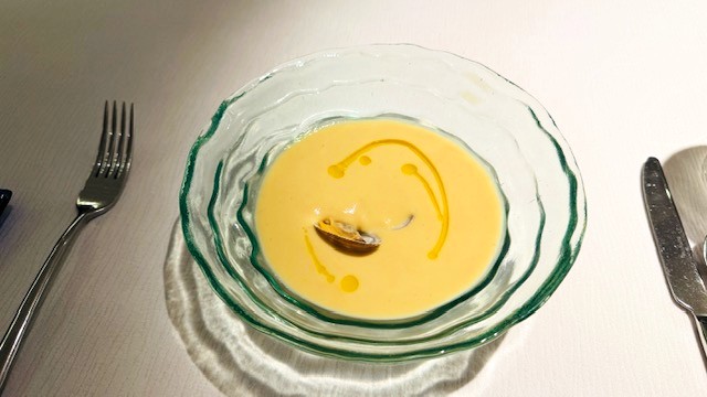 夕食メニューの食事