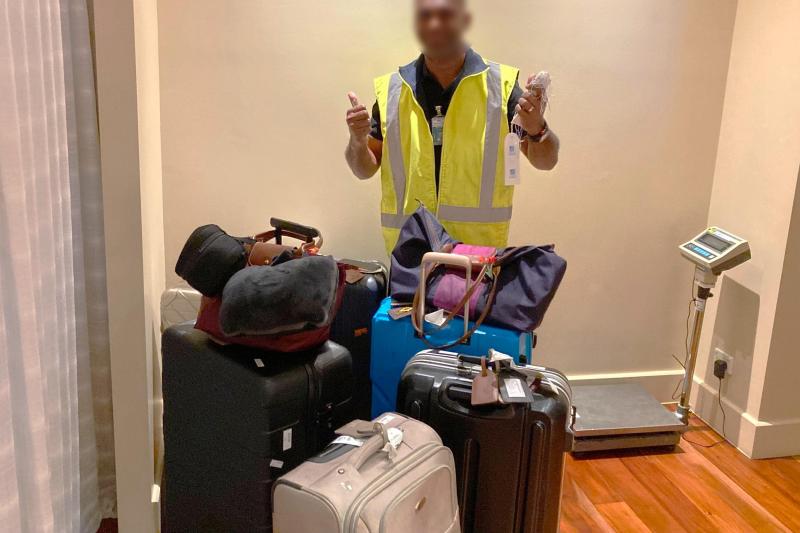 荷物はまとめてプライベートジェットへ