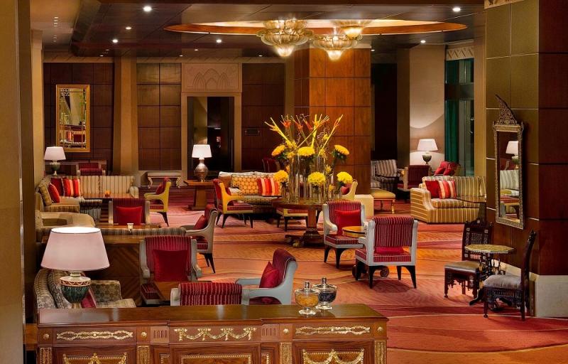 ロビーラウンジ