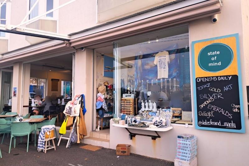 かわいい雑貨屋さんやカフェがたくさんあります