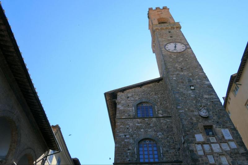 モンタルチーノの時計塔