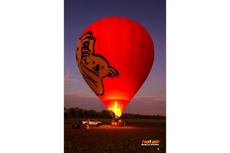 熱気球体験（エアバルーン）