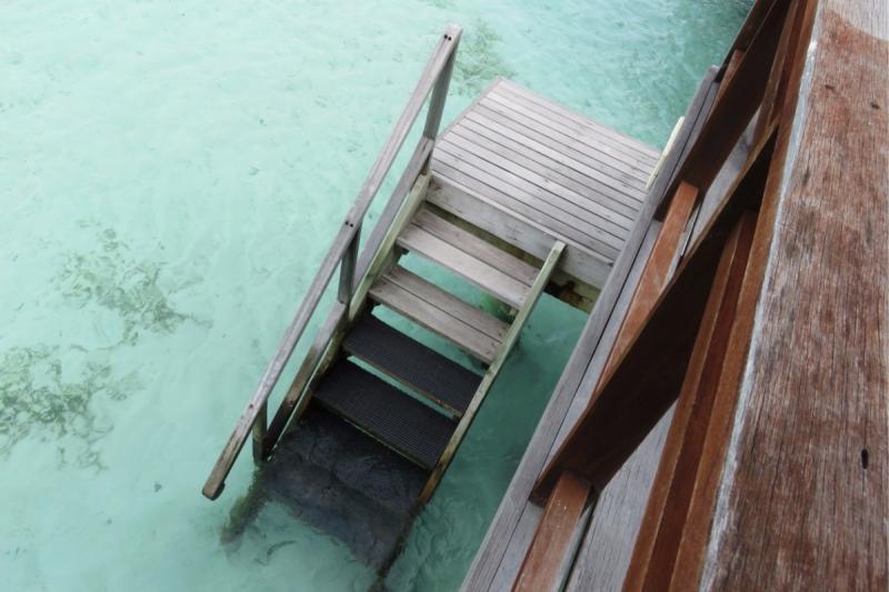 もちろんお部屋からは海へ降りる階段はついています