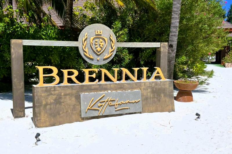 ブレニアのロゴ、かっこいいなぁ