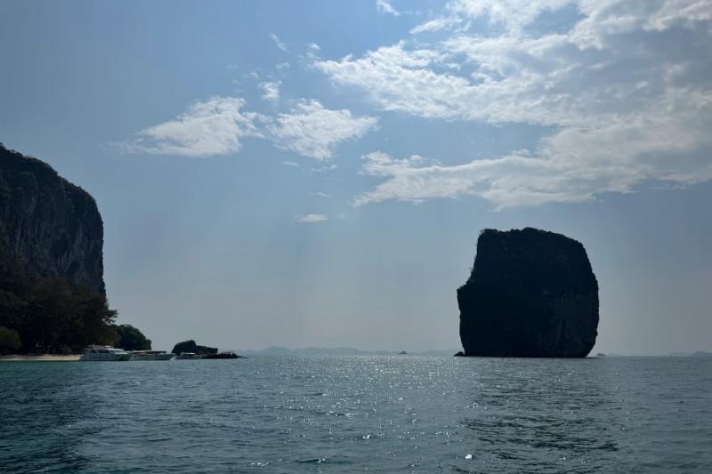 クラビの島は形もさまざま