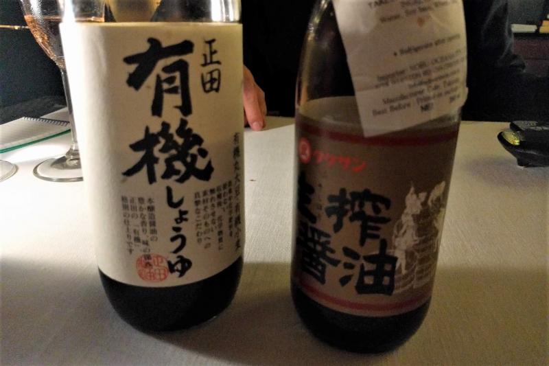 お醤油もメイド イン ジャパンです！ 日本酒や焼酎もたくさん種類がありました