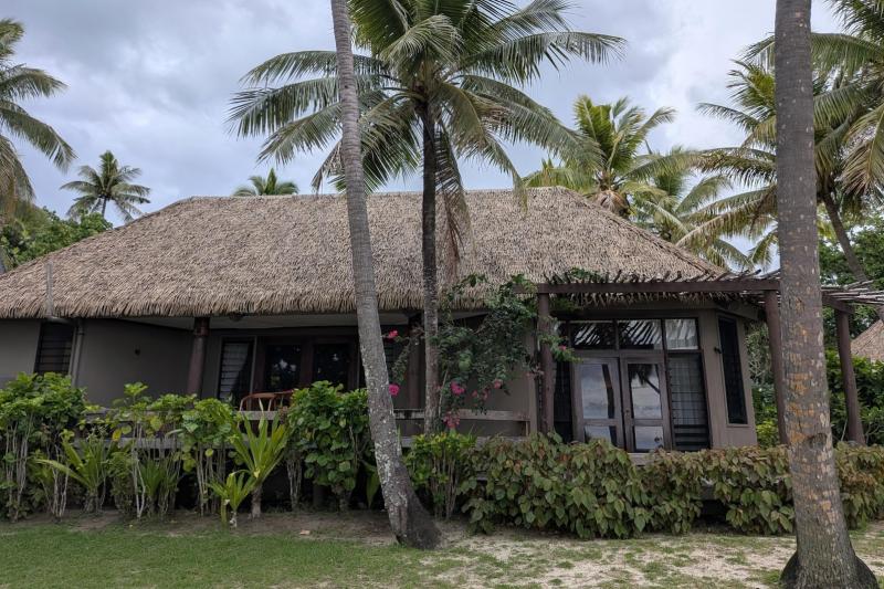 ブレの外観が周囲の自然に溶け込んでいます